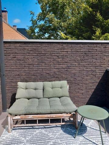 Loungeset inclusief kussens  beschikbaar voor biedingen