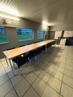 Tafels en stoelen van voetbalkantine!, Ophalen