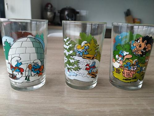 Set van 3 glazen Smurfen Peyo mosterd Benedictine 1985 tot 8, Verzamelen, Stripfiguren, Zo goed als nieuw, Overige typen, Smurfen
