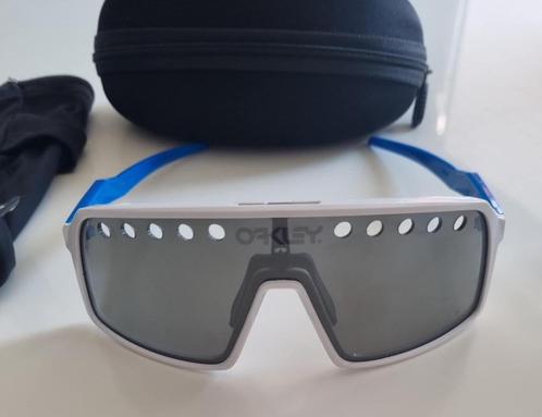 Oakley sutro, Handtassen en Accessoires, Zonnebrillen en Brillen | Heren, Zo goed als nieuw, Oakley, Verzenden