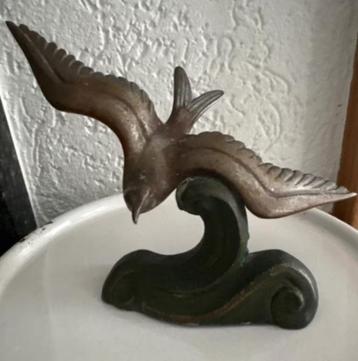 Art deco meeuw beschikbaar voor biedingen