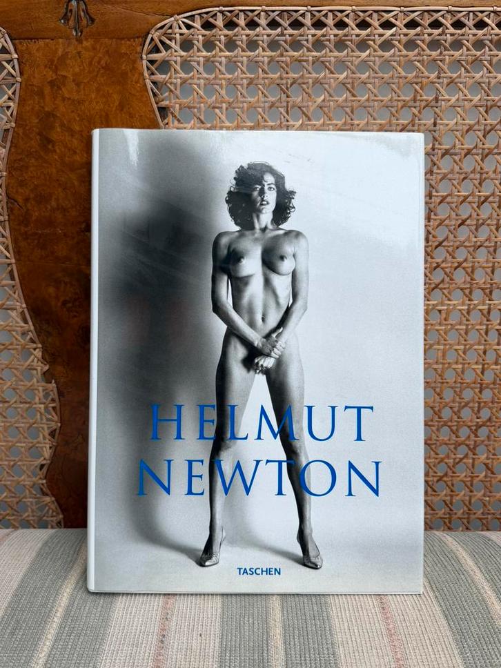 Taschen Helmut Newton 2009 Fotoboek Foto Boek Photography, Boeken, Kunst en Cultuur | Fotografie en Design, Zo goed als nieuw