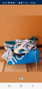 Koerschoenen, Sport en Fitness, Volleybal, Ophalen of Verzenden, Zo goed als nieuw