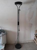 Lampadaire noir, Enlèvement