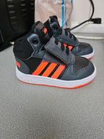 adidas schoenen maat 22, Kinderen en Baby's, Ophalen, Nieuw, Schoenen