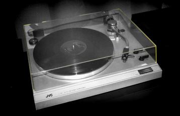 Platenspeler - Vintage platenspeler JVC-LA11 beschikbaar voor biedingen
