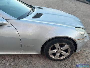 MERCEDES SLK R171 Zilver C775 rechts voorscherm 2005-2011 beschikbaar voor biedingen