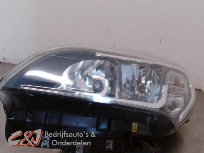 Phare gauche d'un Fiat Doblo, Autos : Pièces & Accessoires, Éclairage, Fiat, Utilisé, 3 mois de garantie, Enlèvement ou Envoi