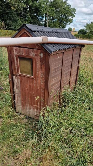 Tuinhuis of kippen kot  beschikbaar voor biedingen