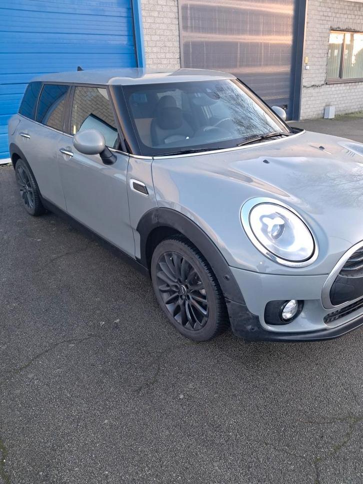 Magnifique Mini Clubman One BWJ 2018, Autos, Mini, Particulier, Clubman, Apple Carplay, Bluetooth, Sièges chauffants, Cuir, Enlèvement ou Envoi
