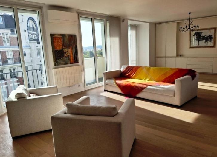 Appartement de réception et familial, Immo, Étranger, France, Appartement, Ville