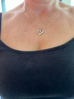 Zilveren ketting met hartje met steentjes in verwerkt, Wit, Nieuw, Ophalen of Verzenden, Hart