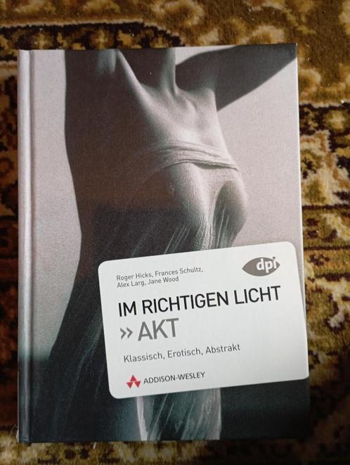 488) Im Richtigen Licht ( duitstalig boek ), Boeken, Kunst en Cultuur | Fotografie en Design, Zo goed als nieuw, Overige onderwerpen