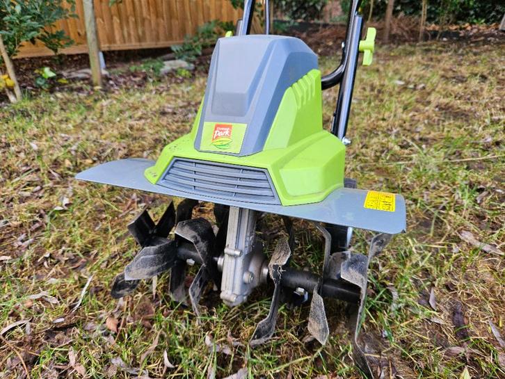 Central Park elektrische tuinfrees 230V/50Hz 1500W, Bricolage & Construction, Outillage | Fraiseuses, Utilisé, Électrique, Coupeur de jardin