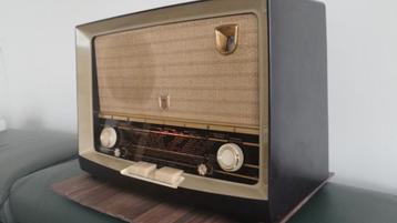 Philips buizen radio B4x72 A beschikbaar voor biedingen