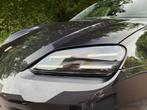 Porsche Macan 4 EV/Pano/ACC/22"/Luchtvering/Chrono/Topstaat!, Auto's, Automaat, 0 cilinders, Zwart, Leder