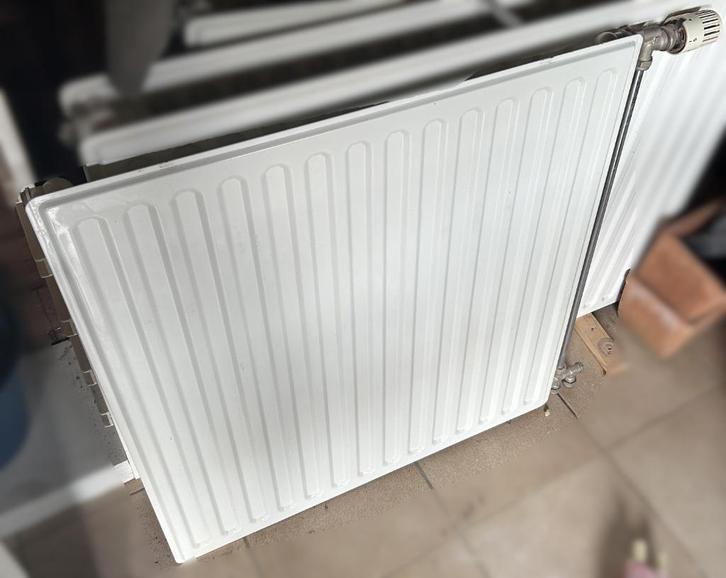 Radiator 75x80x2,5, Doe-het-zelf en Bouw, Verwarming en Radiatoren, Gebruikt, Radiator, 800 watt of meer, 80 cm of meer, 60 tot 150 cm