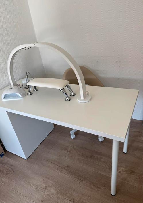 Startende nagelstyliste pakket, Diensten en Vakmensen, Schoonheidsspecialisten | Manicure, Handverzorging, Nagels lakken, Nagelverzorging