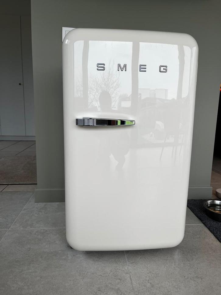 SMEG drank koelkast, Electroménager, Réfrigérateurs & Frigos, Comme neuf, Sans bac à congélation, 100 à 150 litres, 85 à 120 cm