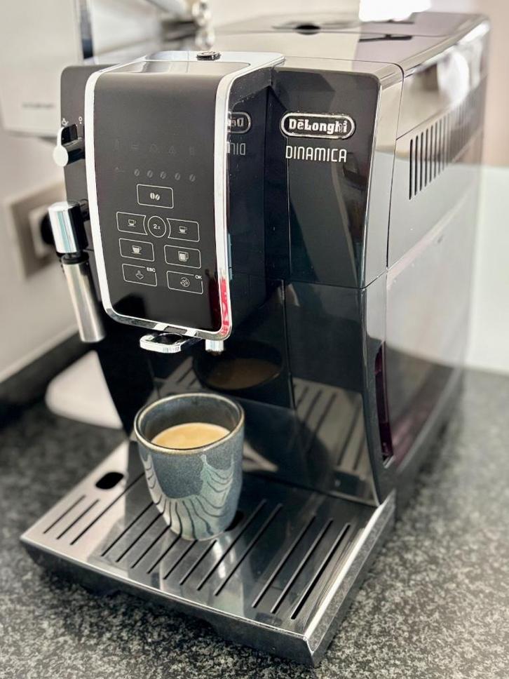 Delonghi Dinamica koffiemachine, Elektronische apparatuur, Koffiezetapparaten, Gebruikt, Gemalen koffie, Koffiebonen, Koffiemachine