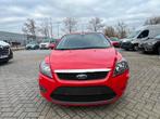 Ford Focus 1.6 Essence Annee 2010 63000 km, Autos, Entreprise, Boîte manuelle, 5 places, 74 kW