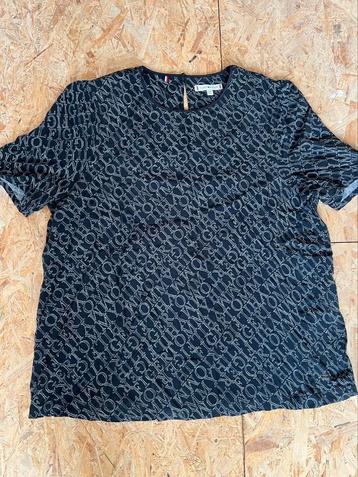 Dames Tommy Hilfiger t-shirt beschikbaar voor biedingen