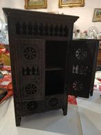 grand meuble 2 portes, hauteur 40 cm, meuble 1 porte avec ho, Antiquités & Art, Enlèvement ou Envoi