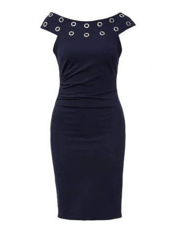Rinascimento jurk off shoulder, mt M beschikbaar voor biedingen
