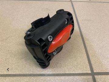 Snelbevestigingsframe voor kinderzitje beschikbaar voor biedingen