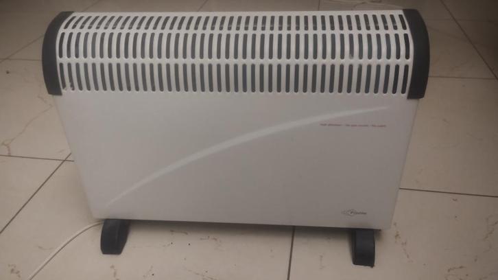 Profile 2000W convector met ventilator, wegens overlijden, Doe-het-zelf en Bouw, Verwarming en Radiatoren, Gebruikt, Radiator