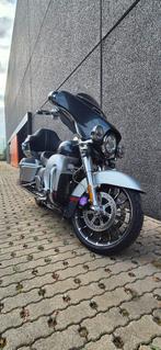 Streetglide cvo van 2019 met 53000km op en alle opties, Motoren, Motoren | Harley-Davidson, Handvatverwarming, Particulier