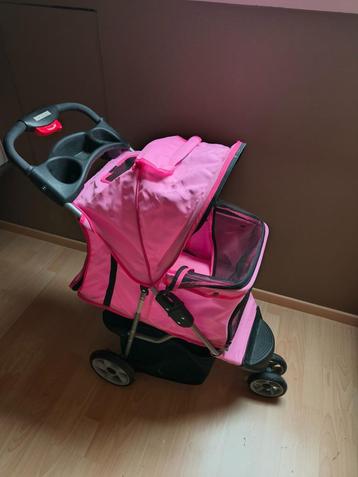 Honden buggy roze beschikbaar voor biedingen