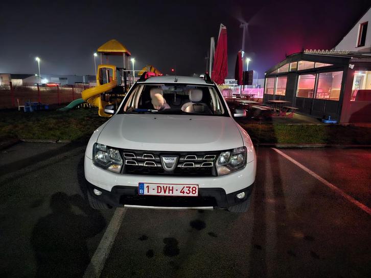 Dacia Duster bj 2015 benzin 94.000km navi,leder,airco Proper, Auto's, Dacia, Particulier, Duster, ABS, Airbags, Airconditioning