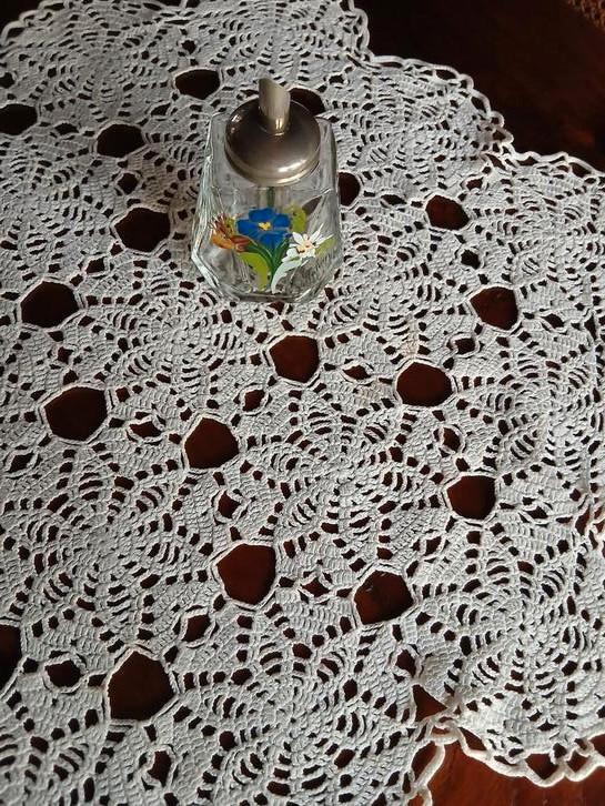 vintage glazen suikerstrooier met hand geschilderd bloemen, Huis en Inrichting, Keuken | Servies, Zo goed als nieuw, Glas, Ophalen of Verzenden