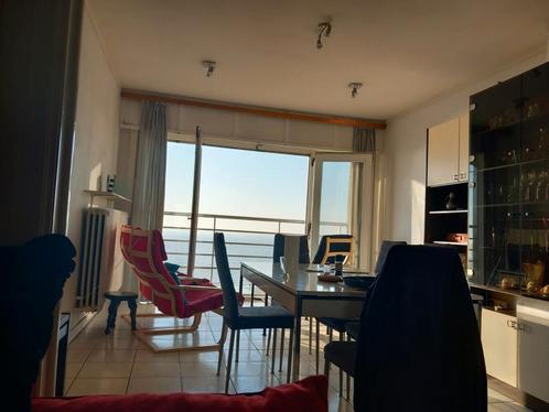 Ostende 'Les pieds dans l'eau' sur la reine des plages, Immo, Appartementen en Studio's te huur