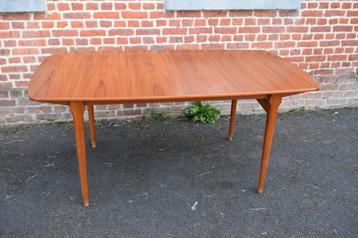 Fristho teakhouten tafel  beschikbaar voor biedingen