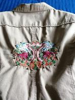 Jasje, Ophalen, Beige, Maat 42/44 (L), Gedragen