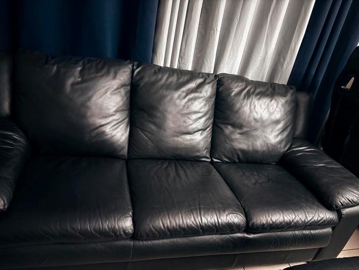 Canapé 3 places  noir en véritable cuire, Maison & Meubles, Canapés | Salons, Comme neuf, Banc droit, Trois personnes, 200 à 250 cm