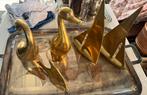 Antieken beeldjes en servies, Ophalen