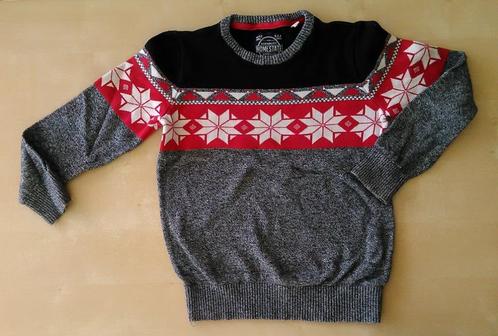 Klassieke grijs/rode kersttrui, maat 122/128, Kinderen en Baby's, Kinderkleding | Maat 122, Zo goed als nieuw, Jongen, Trui of Vest