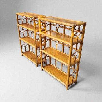 Vintage boekenkasten van rotan en bamboe uit de jaren 70  beschikbaar voor biedingen