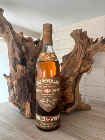 Whisky John power and Son (gold label) beschikbaar voor biedingen