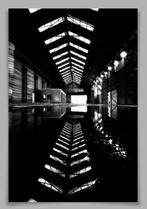 Foto + kader „Reflection of the Hangar” gelimiteerde editie, Minder dan 50 cm, Nieuw, Ophalen of Verzenden, Foto of Poster