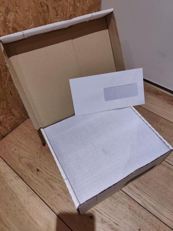 500 Enveloppen beschikbaar voor biedingen