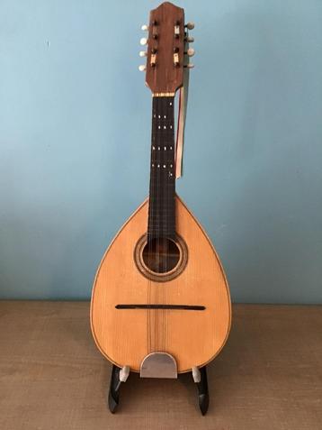 Ancienne mandoline portugaise - Salvador Ripollés vers 1965, Musique & Instruments, Instruments à corde | Mandolines, Enlèvement ou Envoi