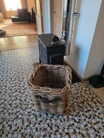 Panier en osier pour le bois, entre autres choses - très bon, Maison & Meubles, Accessoires pour la Maison | Plataux & Paniers