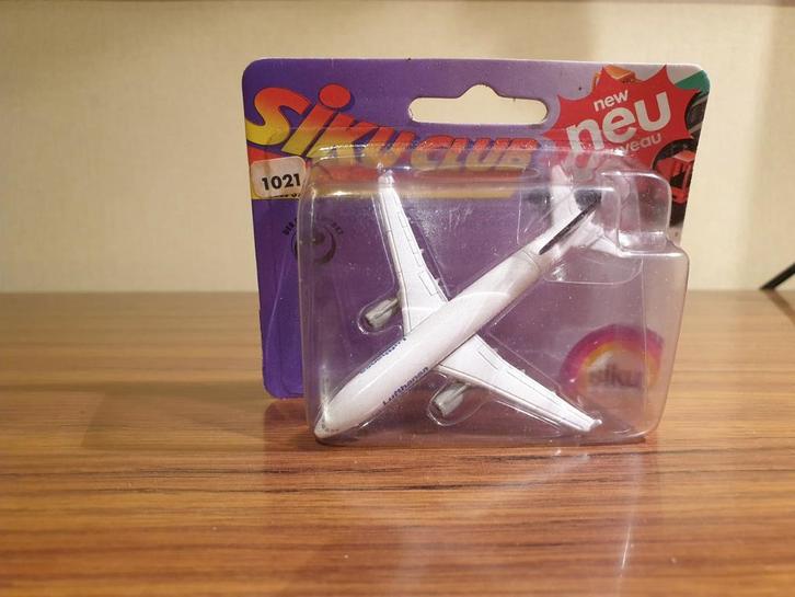 Siku Lufthansa, Collections, Aviation, Comme neuf, Enlèvement ou Envoi