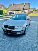 Skoda Octavia, Auto's, Voorwielaandrijving, Stof, 4 cilinders, Beige