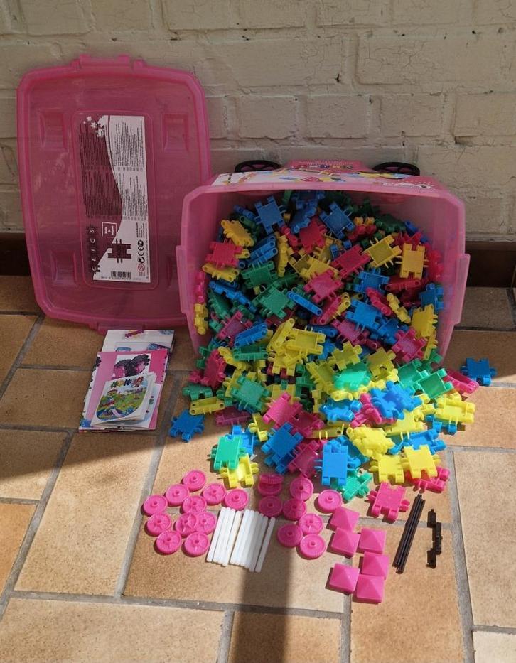 Clics Glitter Rollerbox 400 stuks 24 2n 1, Kinderen en Baby's, Speelgoed | Bouwstenen, Gebruikt, Overige merken, Ophalen