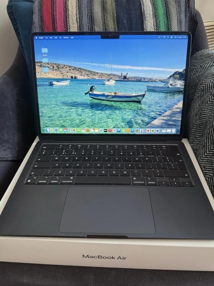 Apple MacBook Air 2024 13-inch M3 256GB Midnight, Computers en Software, Apple Macbooks, Zo goed als nieuw, MacBook, 13 inch, 3 tot 4 Ghz